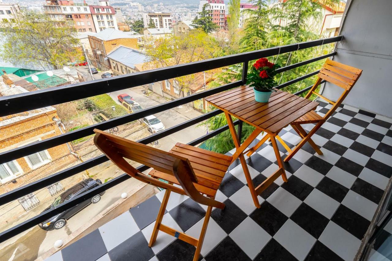 Vera View Hotel Tbilisi Buitenkant foto