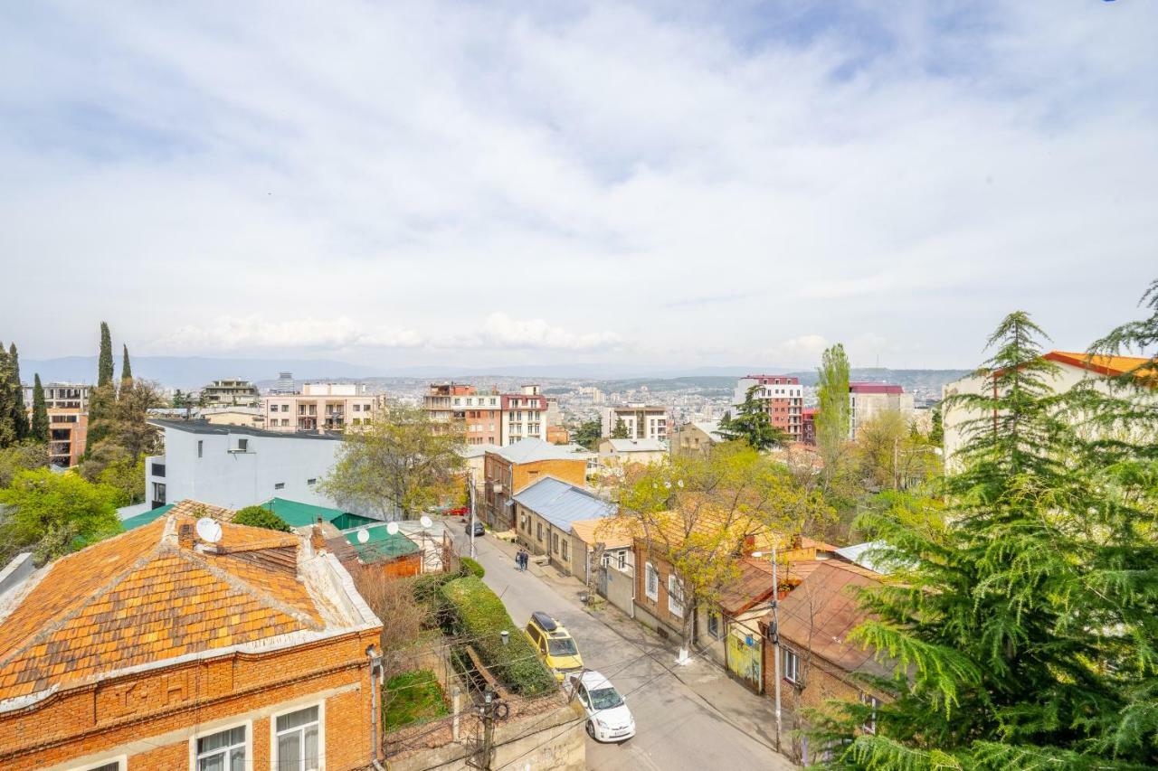 Vera View Hotel Tbilisi Buitenkant foto